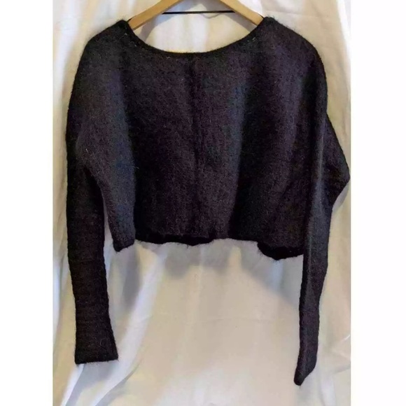 Free People Sweaters - Free people black v neck crop sweater  oversized xs